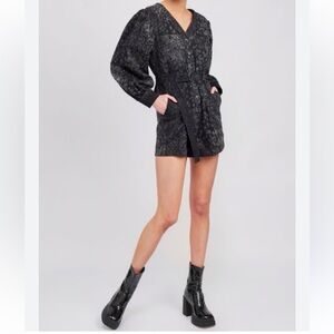 En Saison NWT size Small the Harlow Black & gray Leopard‎ print belted romper